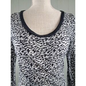 Y2K City Streets Burnout Velvet Top Womens Medium‎ Black Long Sleeve Slim Fit